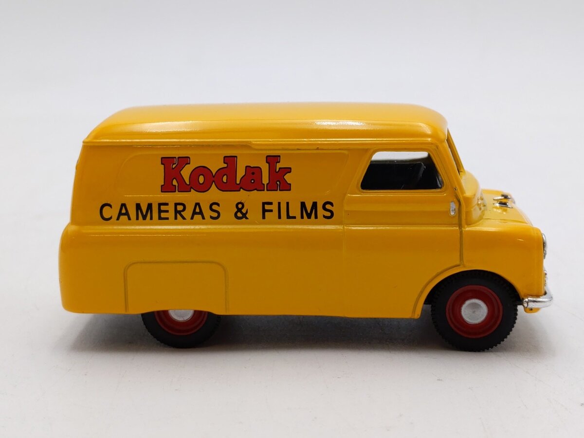 Corgi 05601 Golden Oldies Kodak Cameras Bedford CA Van NIB
