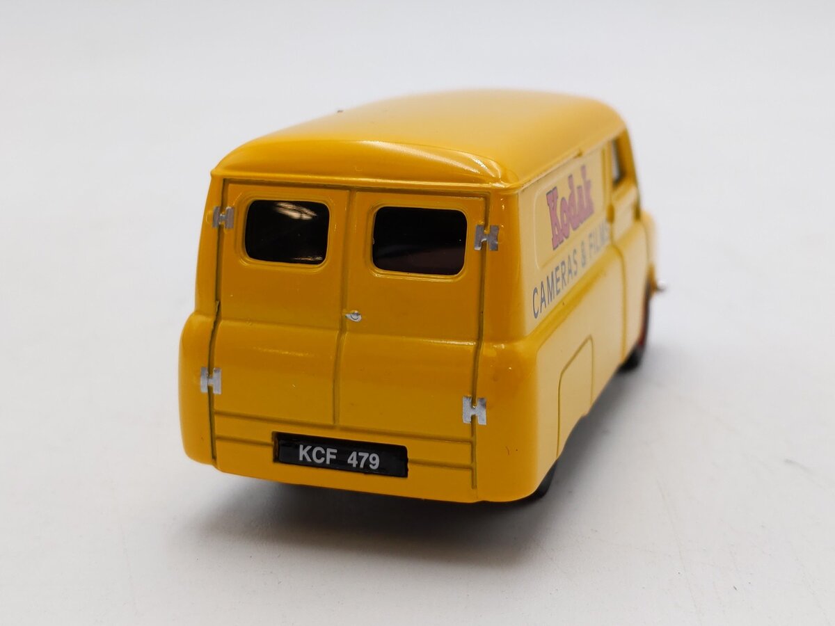 Corgi 05601 Golden Oldies Kodak Cameras Bedford CA Van NIB