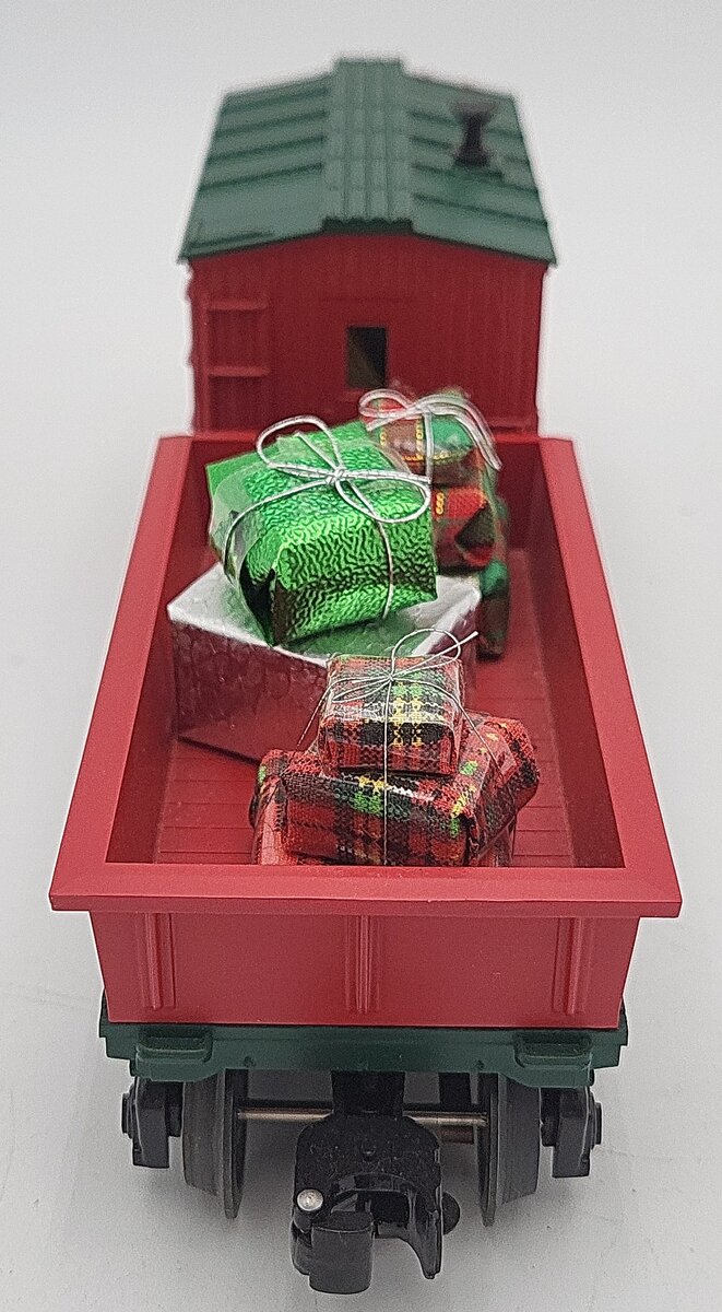 Lionel 6-36529 O Gauge North Pole Central Work Caboose w/Presents EX