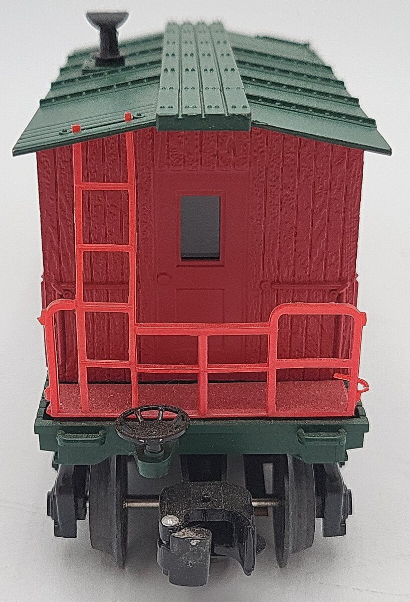 Lionel 6-36529 O Gauge North Pole Central Work Caboose w/Presents EX