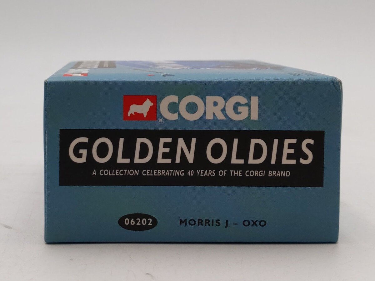 Corgi CC06202 Ho Nine Double Line Nottingham City Ambulance Service NIB