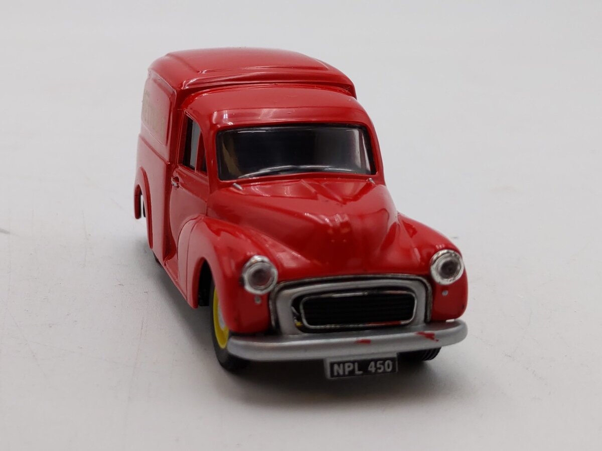 Corgi 06502 1:43 Golden Oldies Morris 1000 Van Nestles Car NIB