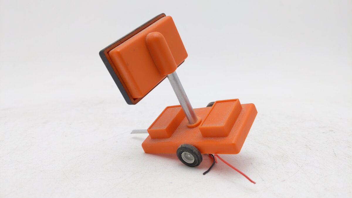 Miniatronics 85-503-01 O Mobile Highway Sign Men Working Speed Limit 15 MPH LN/Box