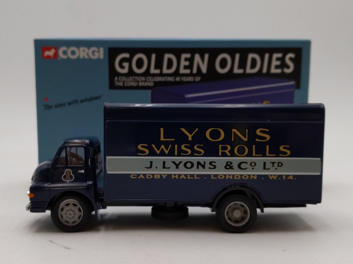 Corgi 19301 1:50 BedFord S Lyons Delivery Truck NIB