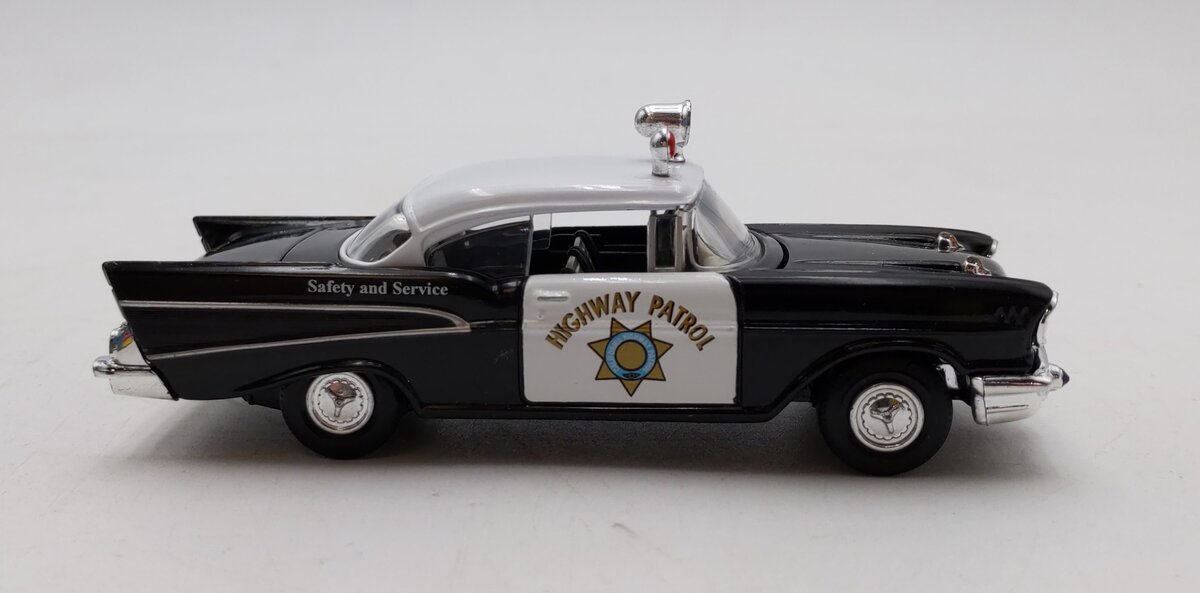 Corgi 97396 1:43 Scale Die Cast Chevrolet Highway Patrol Car NIB