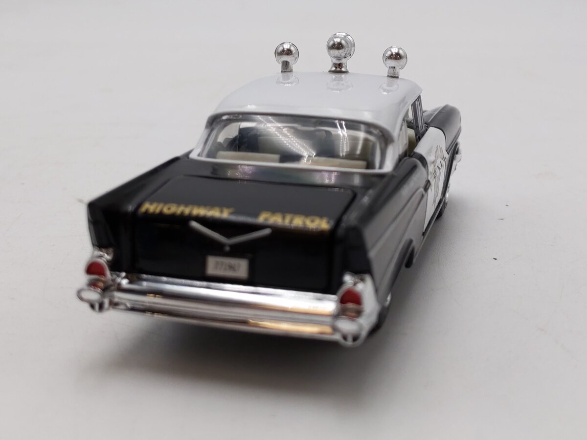 Corgi 97396 1:43 Scale Die Cast Chevrolet Highway Patrol Car NIB