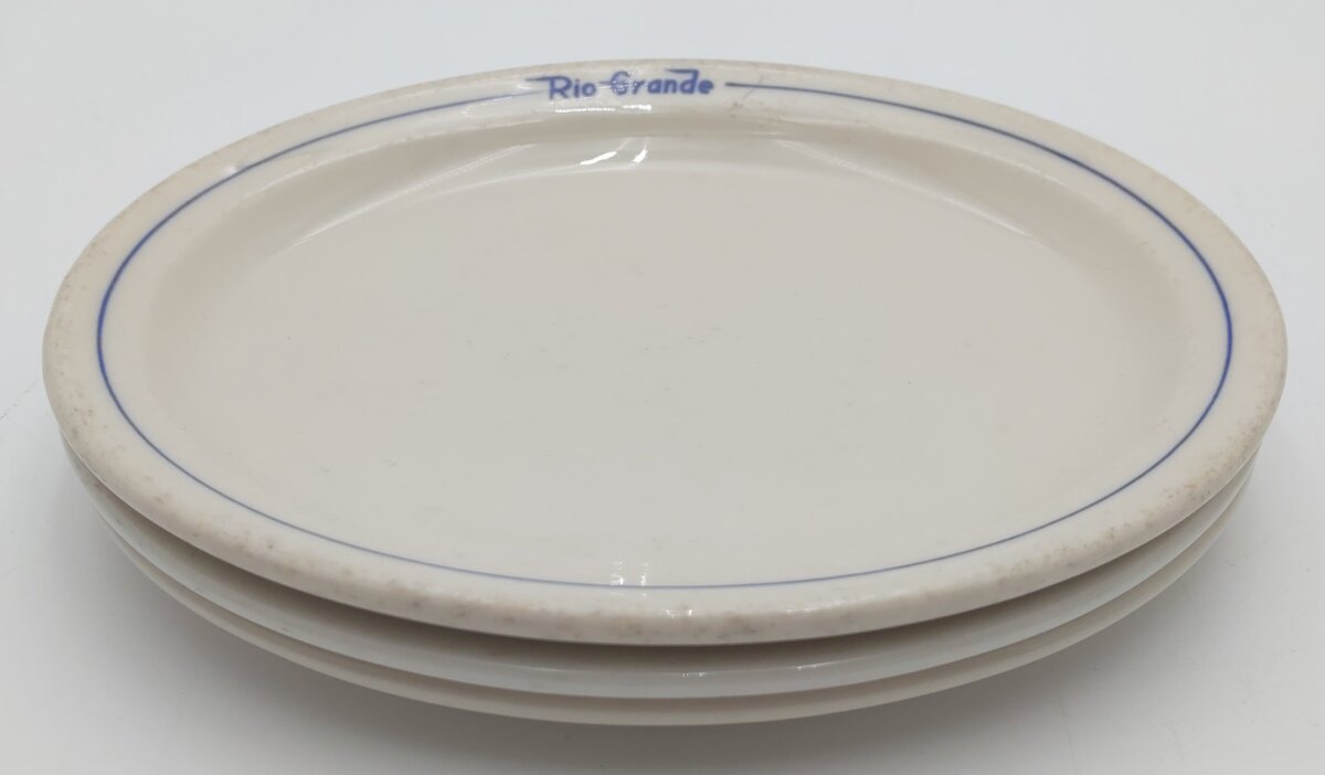 Syracuse China Rio Grande Prospector Pattern Oval Plates (Set of 3) EX