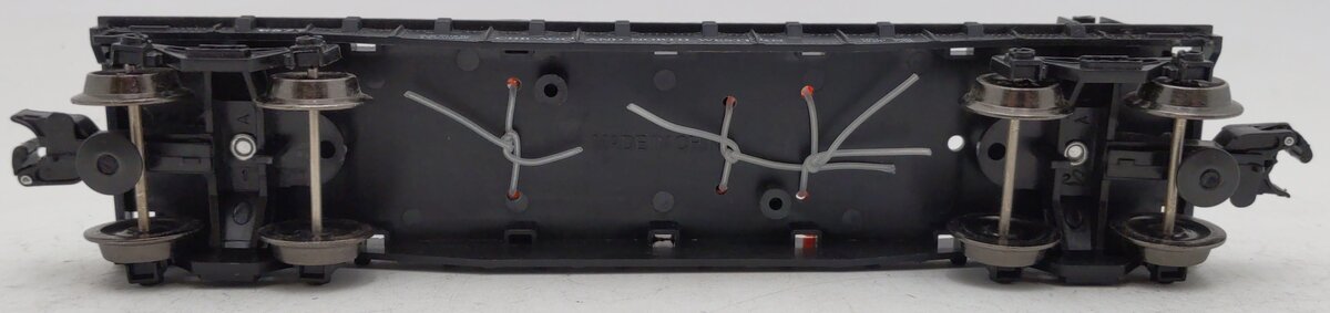 Menards 279-3186 O Gauge Chicago&North Western Flatcar with Kubota Tractor #6871 EX/Box