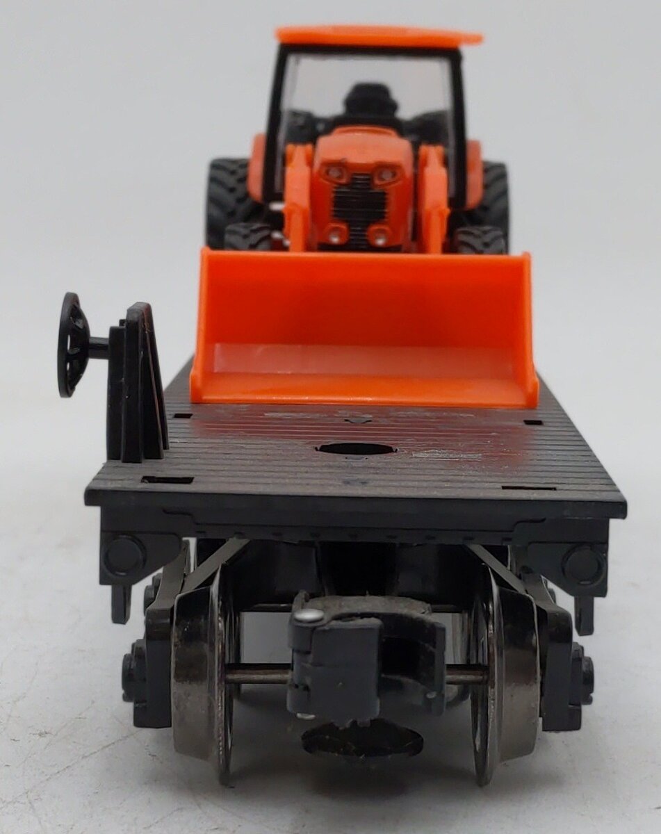 Menards 279-3186 O Chicago & North Western Flatcar with Kubota Tractor #10623 EX/Box