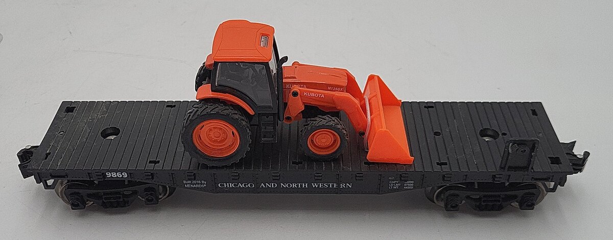 Menards 279-3186 O Gauge Chicago & North Western Flatcar w/ Kubota Tractor #9869 LN/Box