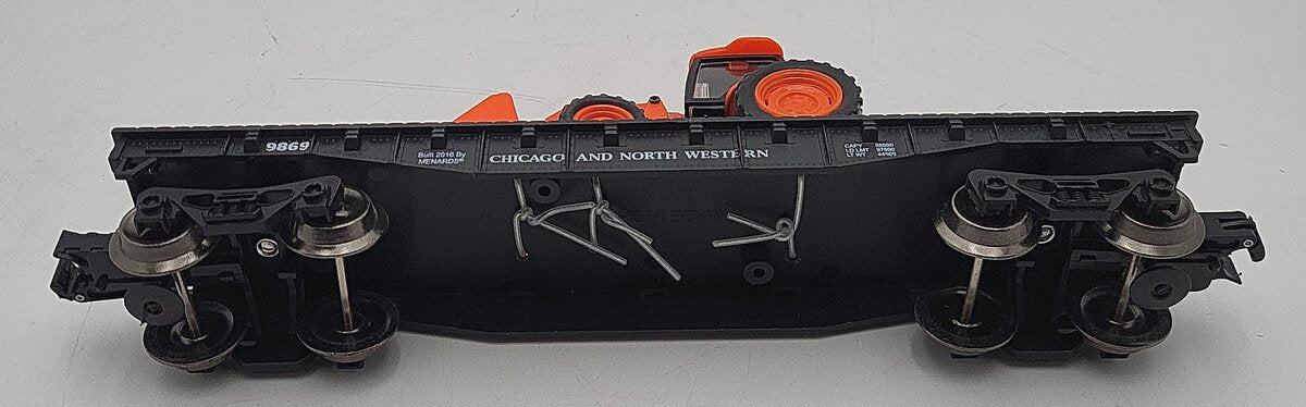 Menards 279-3186 O Gauge Chicago & North Western Flatcar w/ Kubota Tractor #9869 LN/Box