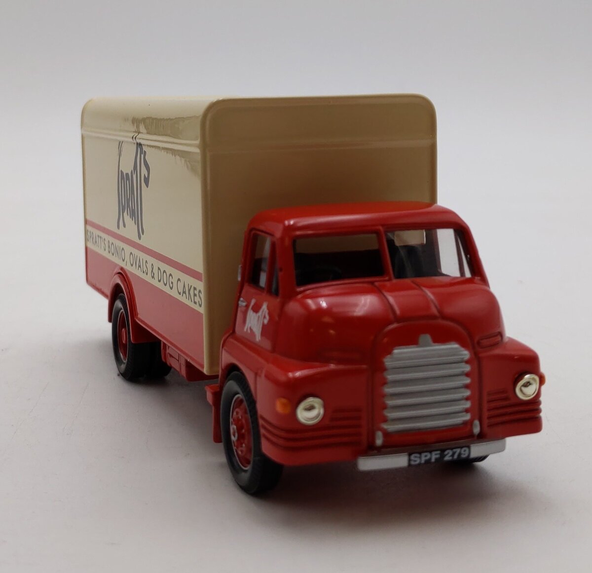 Corgi 30303 1:50 BedFord S Spratt's Transfer Truck NIB