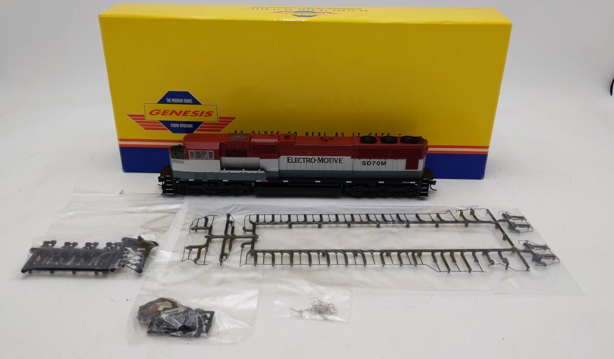 Athearn G6124 HO Electro-Motive EMD Leasing SD70M Diesel Locomotive  LN/Box
