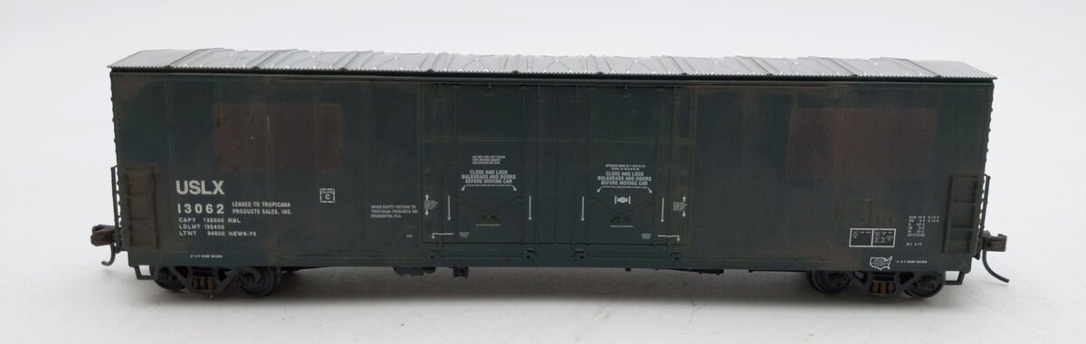 Atlas 1760-1 HO Scale Tropicana Evans Double Plug Door Box Car #13062 Weathered EX/Box