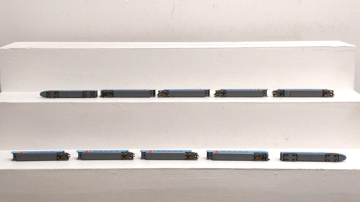 Kato 10-1763 N Scale French Railways (SNCF/TGV) OUIGO 10-Car Passenger Set LN/Box