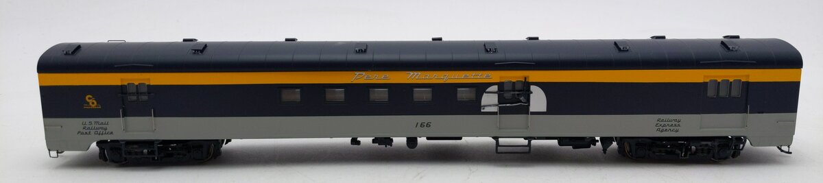 Walthers 920-9360 HO C&O Pere Marquette 85' PS RPO-Baggage Car #50 EX/Box