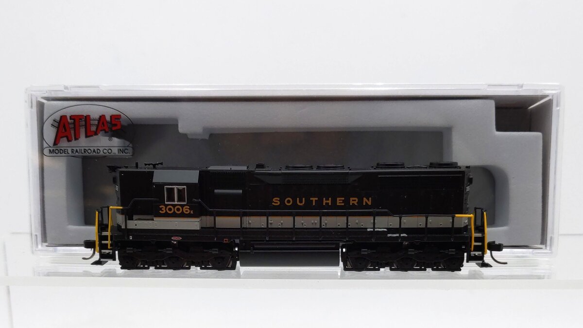 Atlas 40005765 N Scale Southern Railway SD-35 Diesel Locomotive #3006 EX/Box