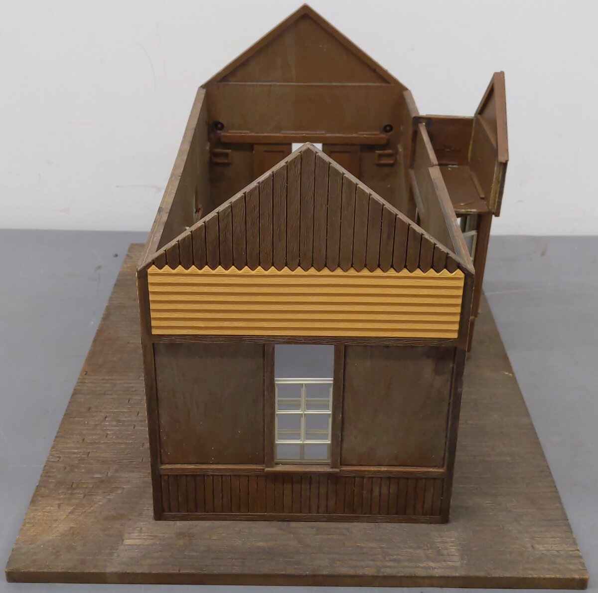 Pola 907 Silverton Railroad Station Building Kit EX