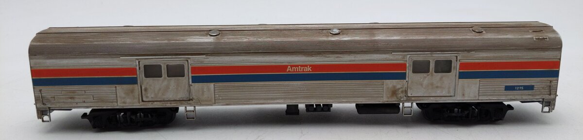 Walthers 932-6402 HO Scale Amtrak Phase 2 73' Budd Baggage Car Weathered/Box