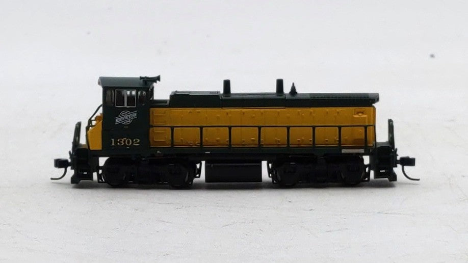 Atlas 52203 N Scale Chicago & North Western MP-15DC Diesel Locomotive #1302 LN/Box