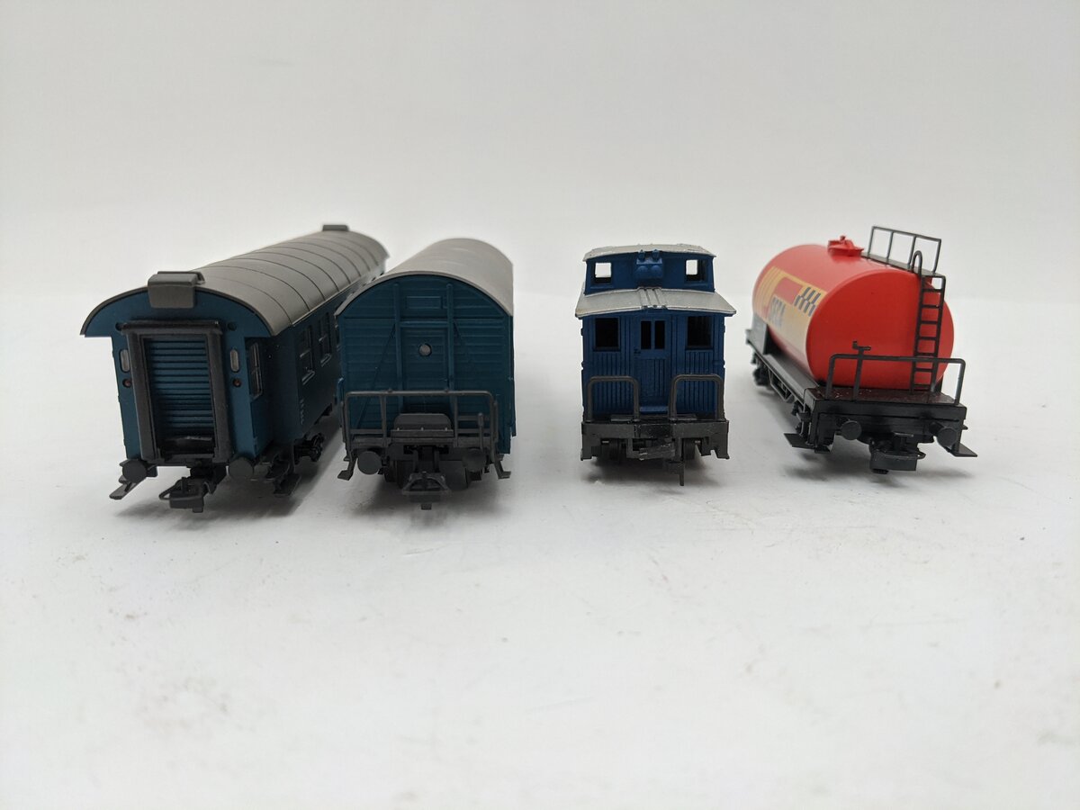 Roco, Marklin & AHM HO Scale Assorted Train Cars [4] EX/Box