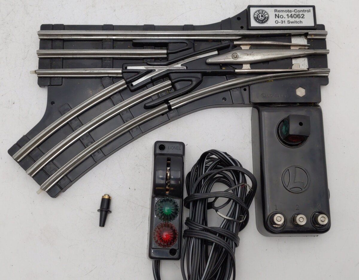Lionel 6-14062 O Gauge Remote-Control 022 Left Hand Switch Turnout VG/Box