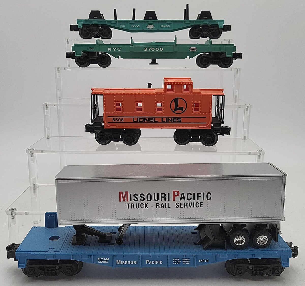 Lionel O Gauge Pastel Freight Car Assortment: 37000, 19486, 6508, 16910 [4] EX