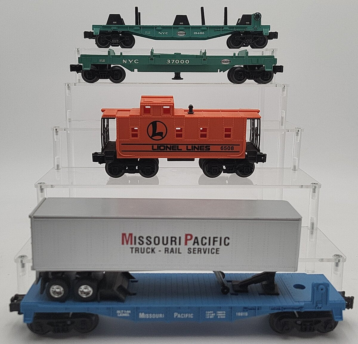 Lionel O Gauge Pastel Freight Car Assortment: 37000, 19486, 6508, 16910 [4] EX