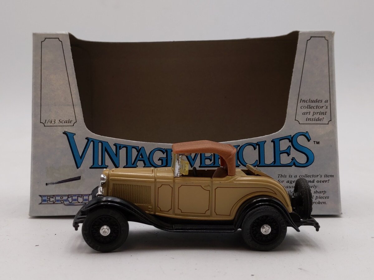 Ertl 2501 1:43 Scale Die-Cast Metal 1932 Ford Roadster Car EX/Box