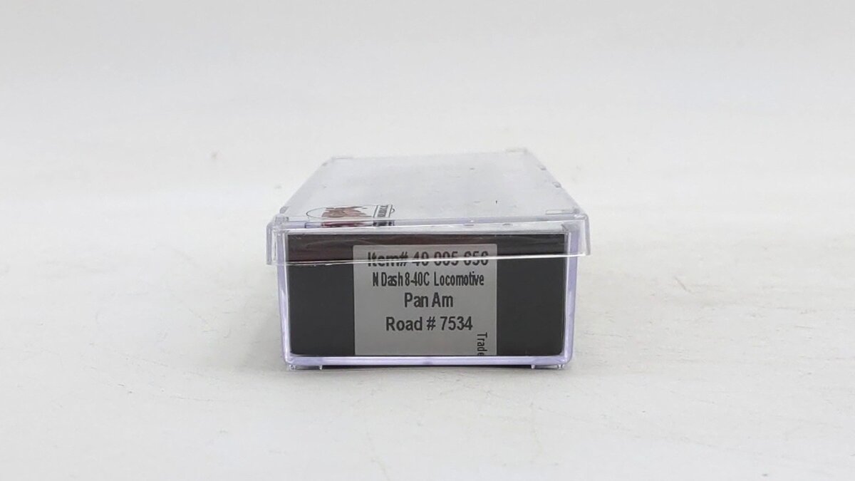 Atlas 40005656 N Pan Am Railway Silver Dash 8-40C Diesel Locomotive #7534 LN/Box