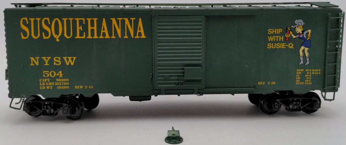 American Models 1136 S Scale (Hi-Rail) Susie Q 40' Boxcar #521 VG