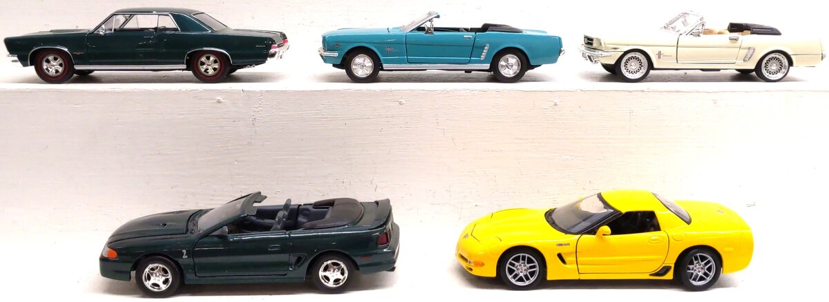 Assorted 1:24 Scale Vehicle Cars [5] EX