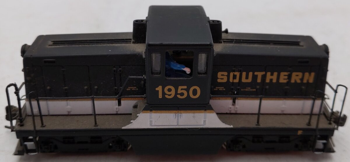 Bachmann 80012 Spectrum 80012 HO Southern GE 44-Ton Switcher #1950 VG