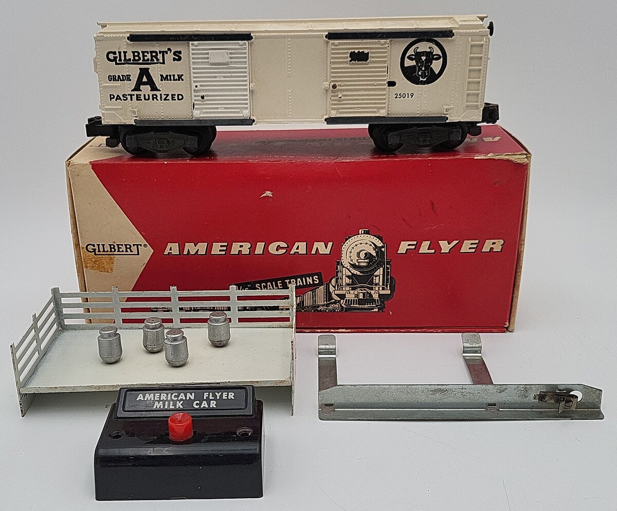 American Flyer 25019 Vintage S Gilbert's Milk Operating Car VG/Box