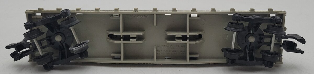 American Flyer 24572 Vintage S US Navy Flat Car w/ 2 Olive Drab Tootsie Toy Jeep VG