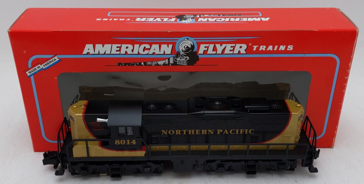 American Flyer 6-48014 S Scale Northern Pacific GP-9 Diesel Locomotive #8014 EX/Box