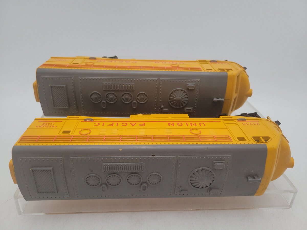 American Flyer 21215 Vintage S AA Union Pacific F9 Diesel Locomotives VG