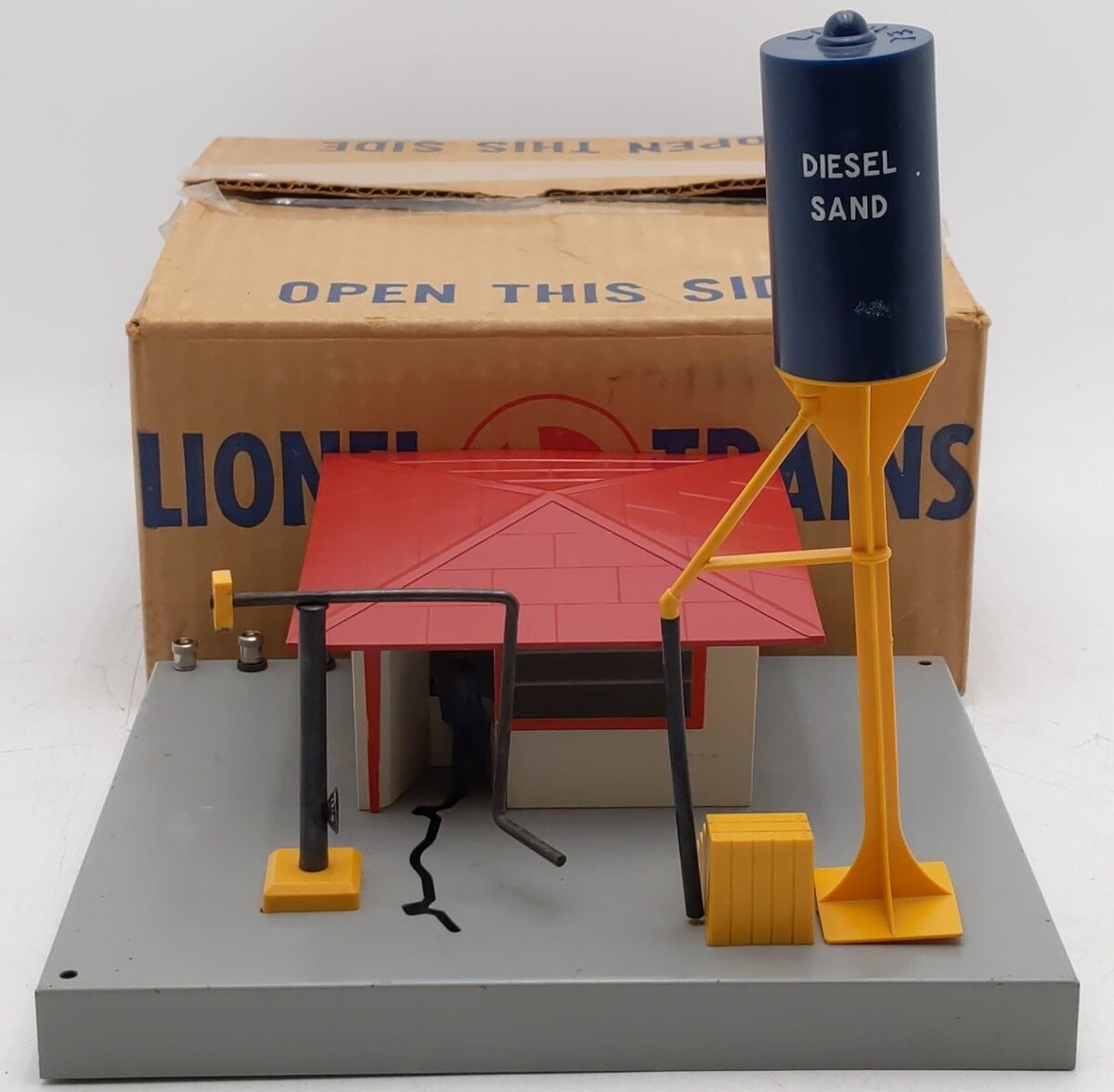 Lionel 415 Vintage O Postwar Diesel Fueling Station VG/Box