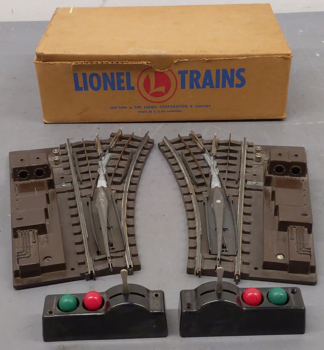 Lionel 112 Vintage LH & RH Super O Remote Control Switches (Pair of 2) VG/Box