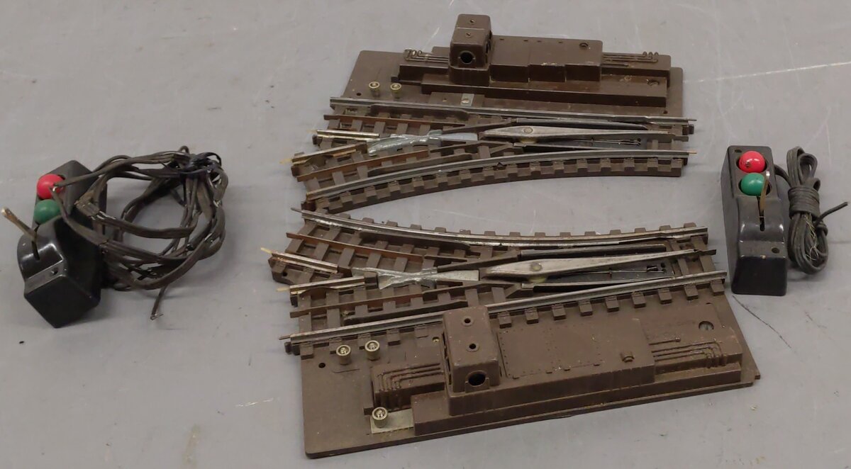 Lionel 112 Vintage LH & RH Super O Remote Control Switches (Pair of 2) VG/Box