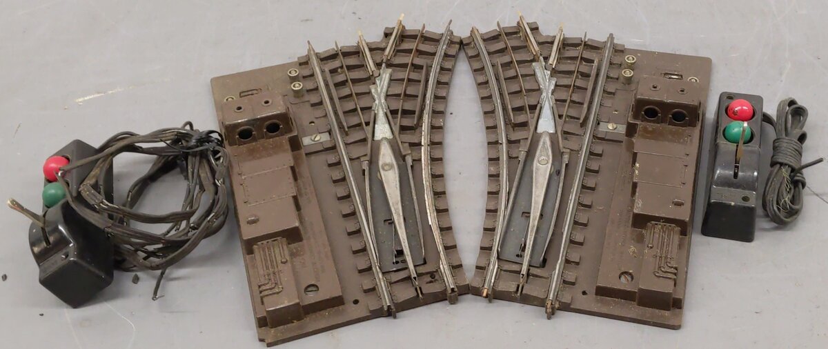 Lionel 112 Vintage LH & RH Super O Remote Control Switches (Pair of 2) VG/Box