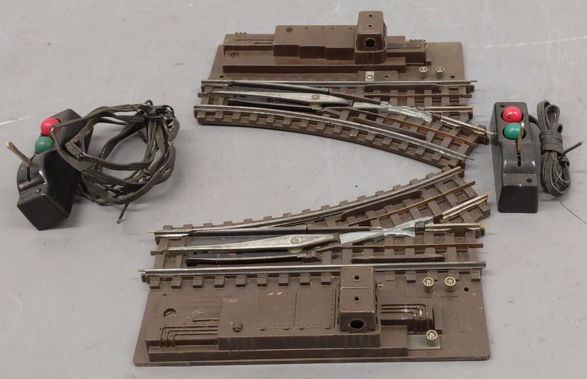 Lionel 112 Vintage LH & RH Super O Remote Control Switches (Pair of 2) VG/Box