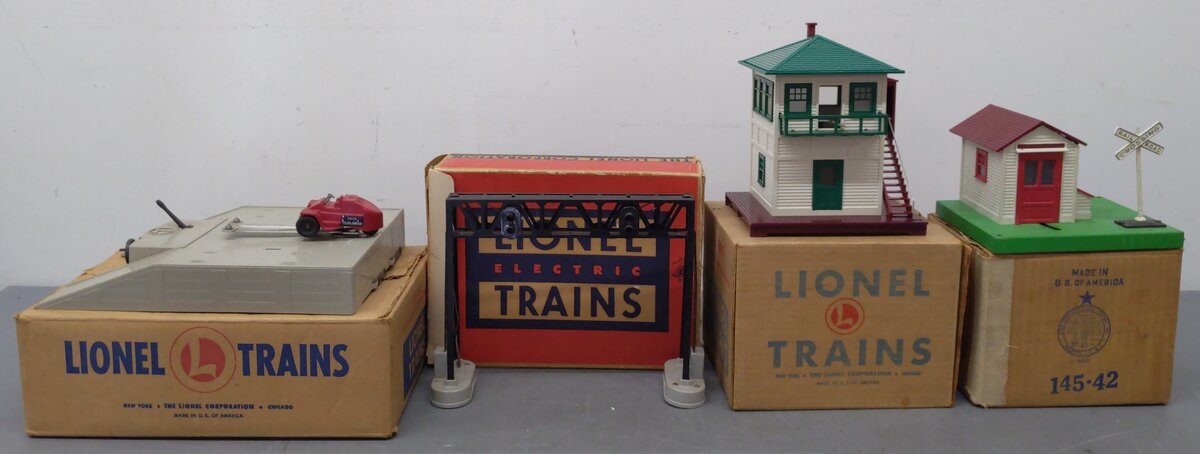 Lionel Vintage O Gauge Gateman, Tower, Bridge, & Piggy Back Transportation [4] VG/Box
