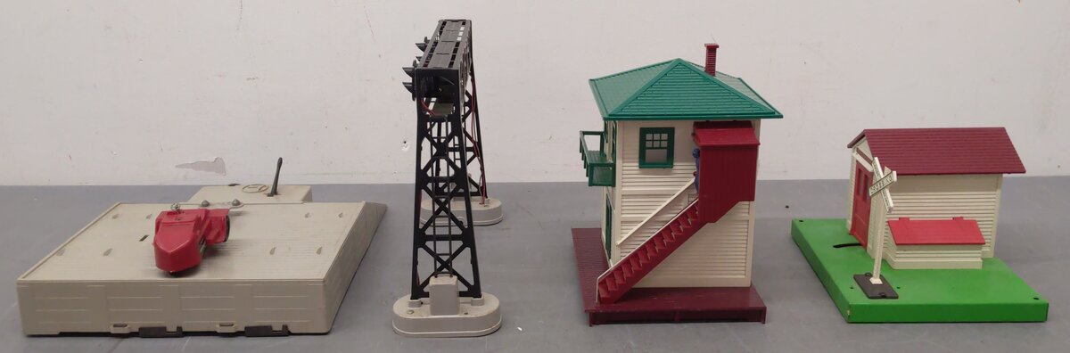 Lionel Vintage O Gauge Gateman, Tower, Bridge, & Piggy Back Transportation [4] VG/Box