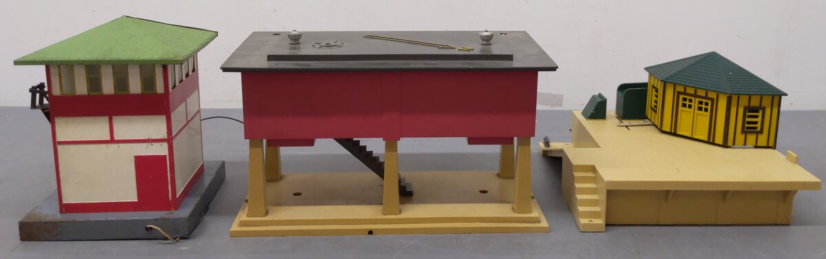 American Flyer/Lionel Vintage S/O Drum Loader, Dispatch Sta, & Signal Tower [3] VG
