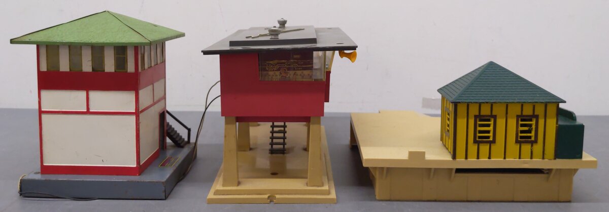 American Flyer/Lionel Vintage S/O Drum Loader, Dispatch Sta, & Signal Tower [3] VG