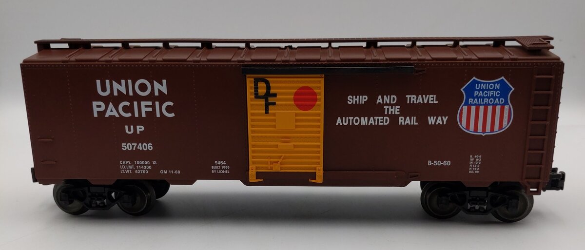 Lionel 6-17250 O Gauge Union Pacific Boxcar NIB