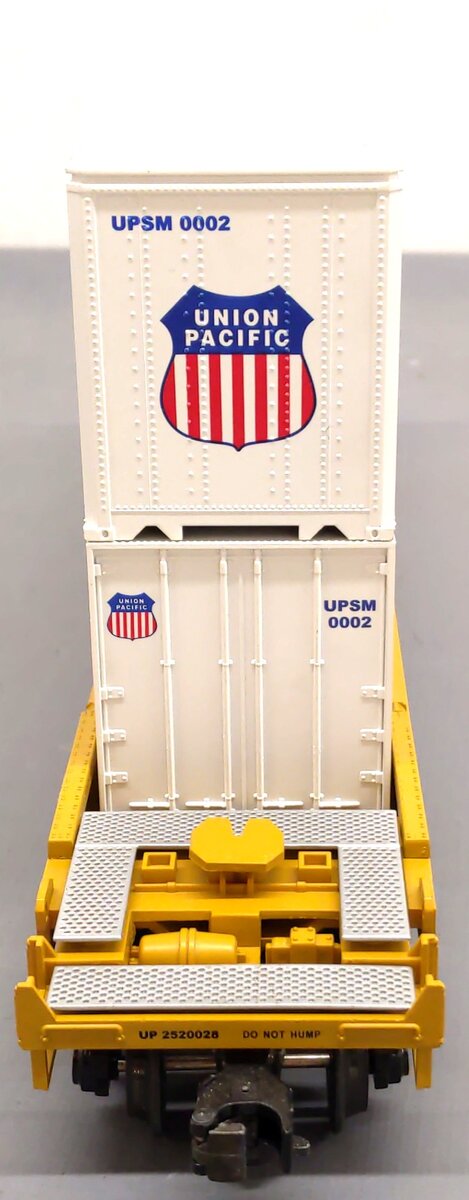 MTH 20-95007 O Gauge Union Pacific Husky Stack Car w/ Containers #2520028 EX/Box