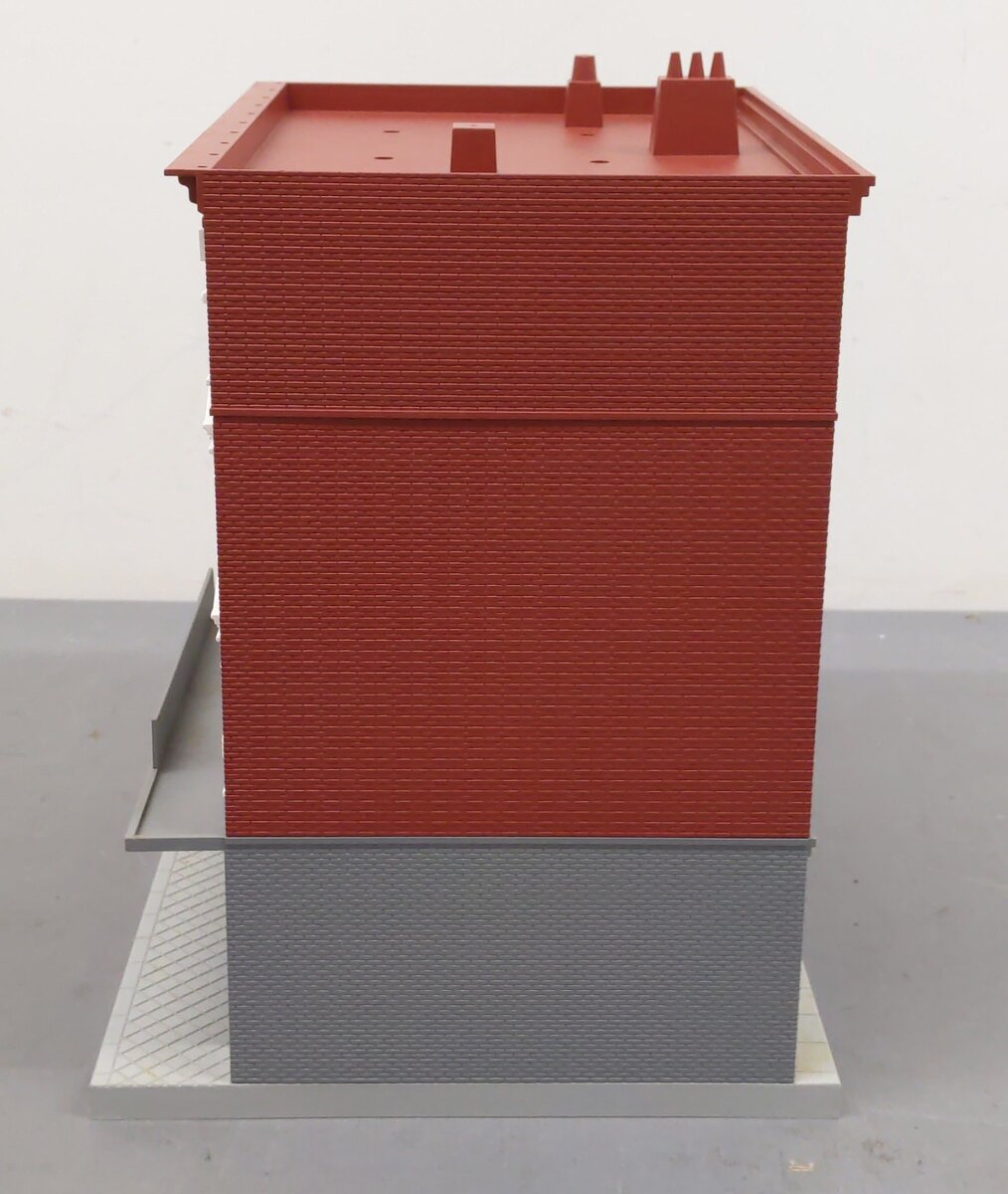MTH 30-9058 O Gauge 4-Story Building w/ Grocery Store LN/Box