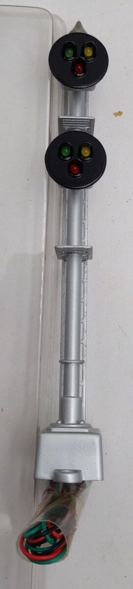 MTH 30-11035 O Scale Target Signal LN/Box